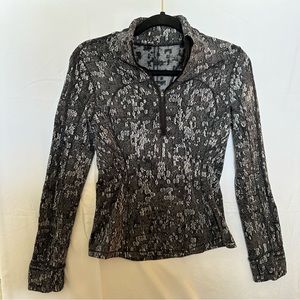 Lululemon Half-Zip - Size 6